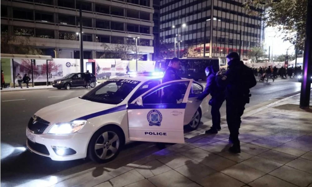 «Ντου» της Τροχαίας σε Σχιστό και Λυκαβηττό – Συλλήψεις και κλήσεις